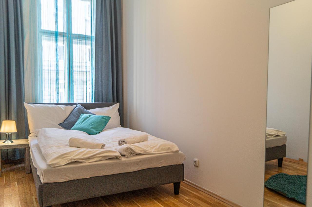 Pleasant 3Br Shared Apartment- Ideal For Longstays Вена Экстерьер фото