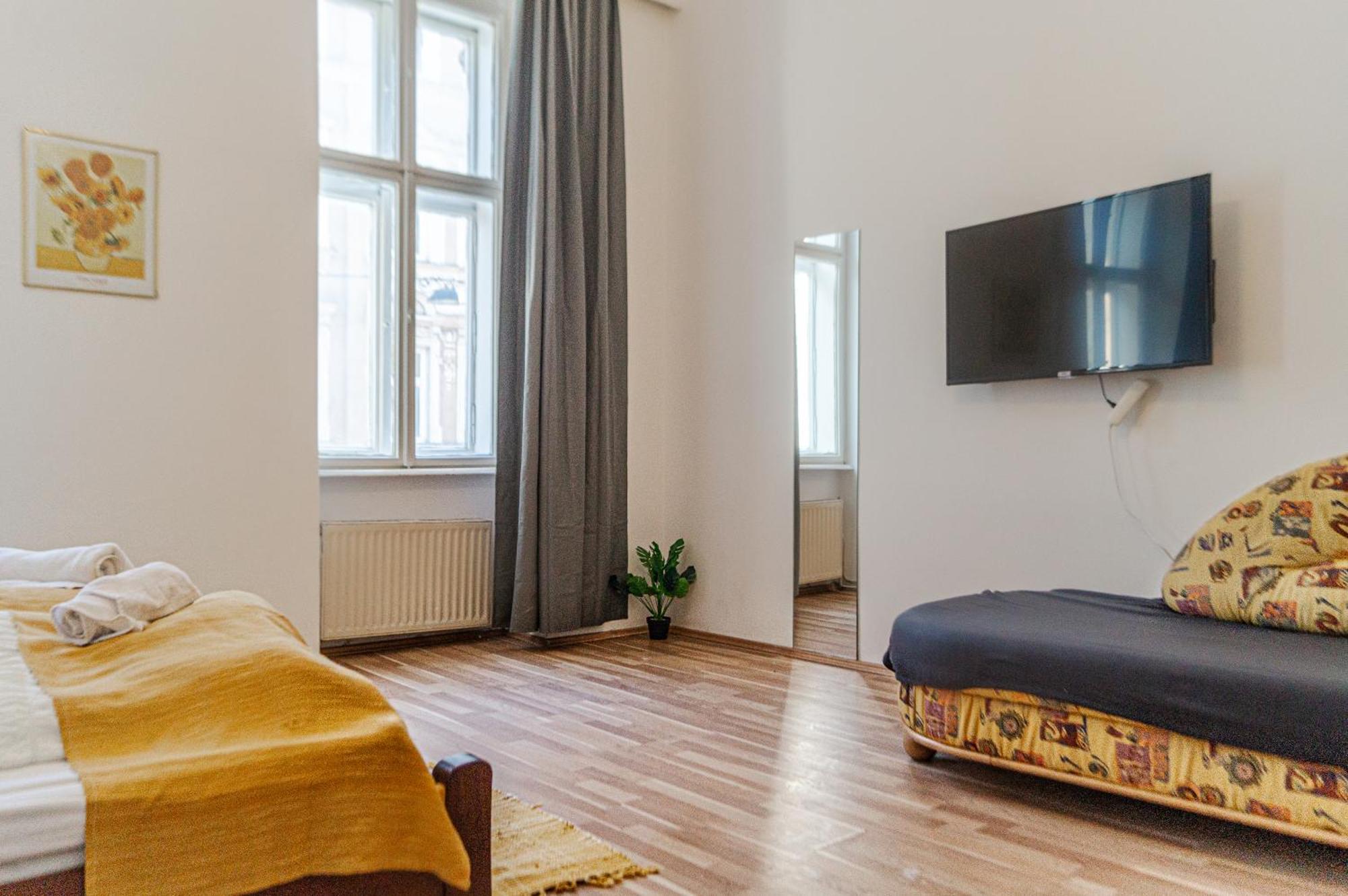 Pleasant 3Br Shared Apartment- Ideal For Longstays Вена Экстерьер фото